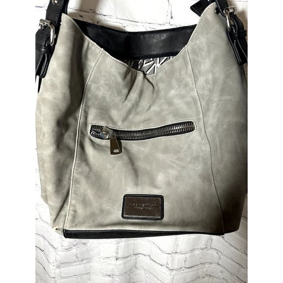 MARC NEW YORK LADIES SHOULDER BAG WITH STUDDED STRAP - GRAY AND BLACK - EUC AND - Picture 2 of 8